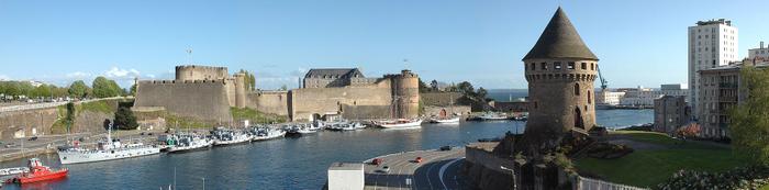Brest-château et Tour Tanguy