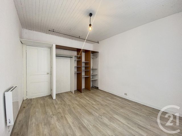 Appartement T2 à vendre - 2 pièces - 35.03 m2 - BREST - 29 - BRETAGNE - Century 21 Associés Conseils Immobilier Appartement T2 à vendre - 2 pièces - 35.03 m2 - BREST - 29 - BRETAGNE - Century 21 Associés Conseils Immobilier