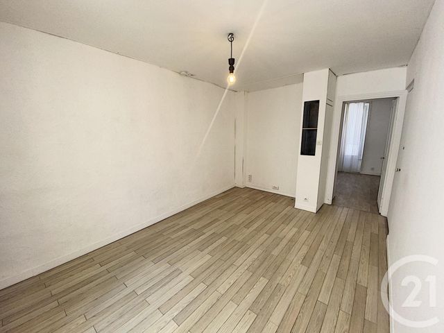 Appartement T2 à vendre - 2 pièces - 35.03 m2 - BREST - 29 - BRETAGNE - Century 21 Associés Conseils Immobilier Appartement T2 à vendre - 2 pièces - 35.03 m2 - BREST - 29 - BRETAGNE - Century 21 Associés Conseils Immobilier