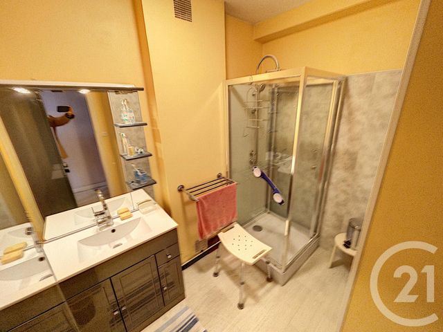 Appartement T2 à vendre - 2 pièces - 52.0 m2 - BREST - 29 - BRETAGNE - Century 21 Associés Conseils Immobilier Appartement T2 à vendre - 2 pièces - 52.0 m2 - BREST - 29 - BRETAGNE - Century 21 Associés Conseils Immobilier