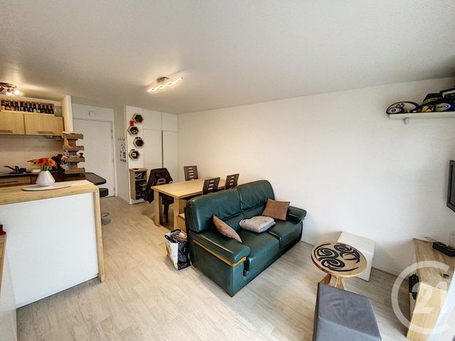 Afficher la photo en grand Appartement T2 à vendre - 2 pièces - 39.57 m2 - LESNEVEN - 29 - BRETAGNE - Century 21 Associés Conseils Immobilier