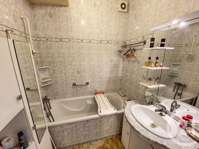 Afficher la photo en grand Appartement T4 à vendre - 4 pièces - 80.74 m2 - BREST - 29 - BRETAGNE - Century 21 Associés Conseils Immobilier