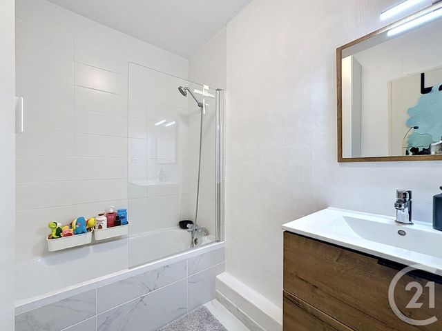 Appartement T4 à vendre - 4 pièces - 70.0 m2 - BREST - 29 - BRETAGNE - Century 21 Associés Conseils Immobilier