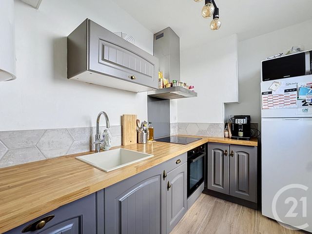 Appartement T3 à vendre - 3 pièces - 50.27 m2 - BREST - 29 - BRETAGNE - Century 21 Associés Conseils Immobilier
